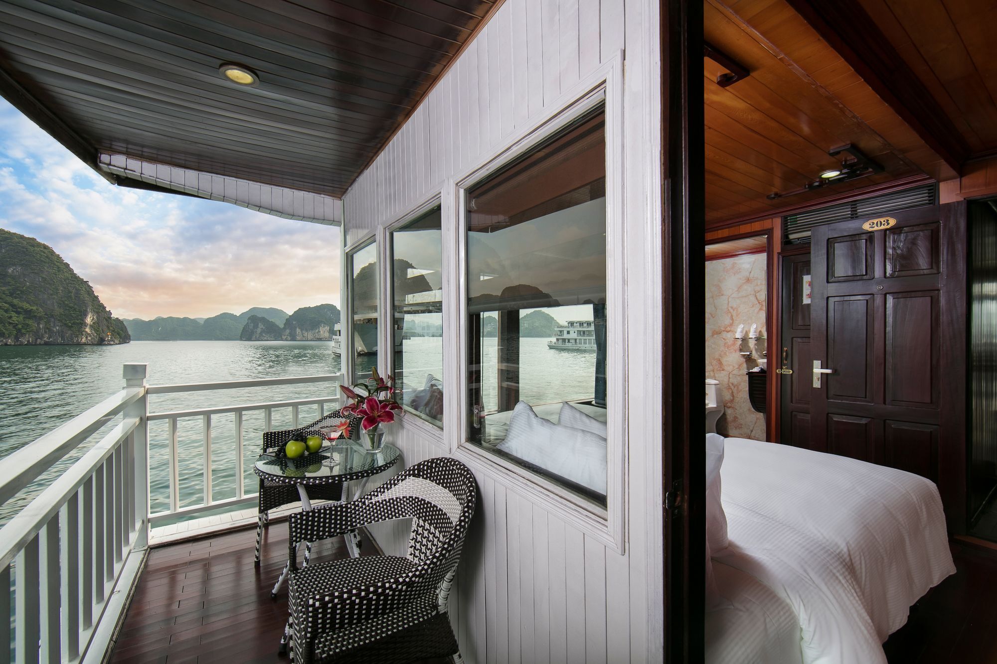 מלון הלונג Flamingo Luxury Cruises מראה חיצוני תמונה